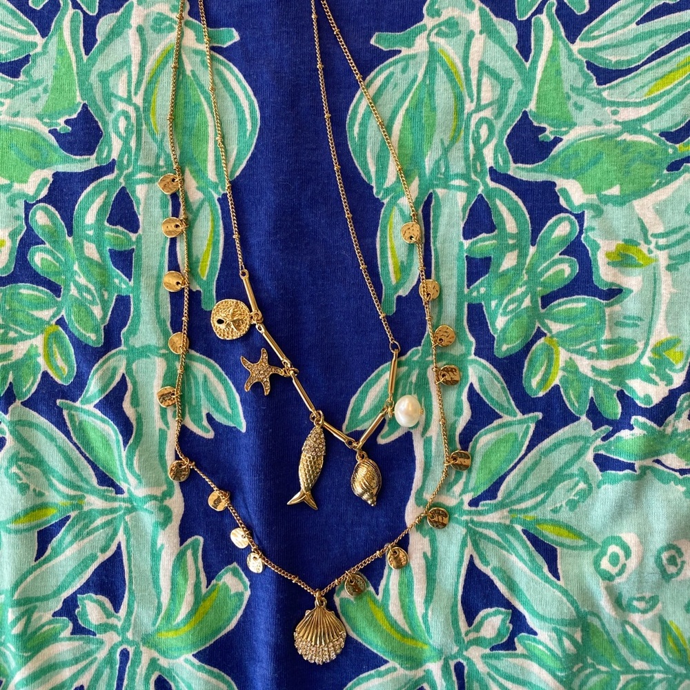 🛍 Lilly Pulitzer Necklace Gold Tone Shells